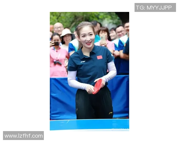 足球明星刘诗雯的辉煌历程与不屈精神激励年轻一代追逐梦想 足球明星刘诗雯的辉煌历程与不屈精神激励年轻一代追逐梦想