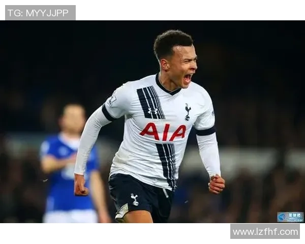 足球明星深情头像男展现魅力与激情的完美瞬间 足球明星深情头像男展现魅力与激情的完美瞬间