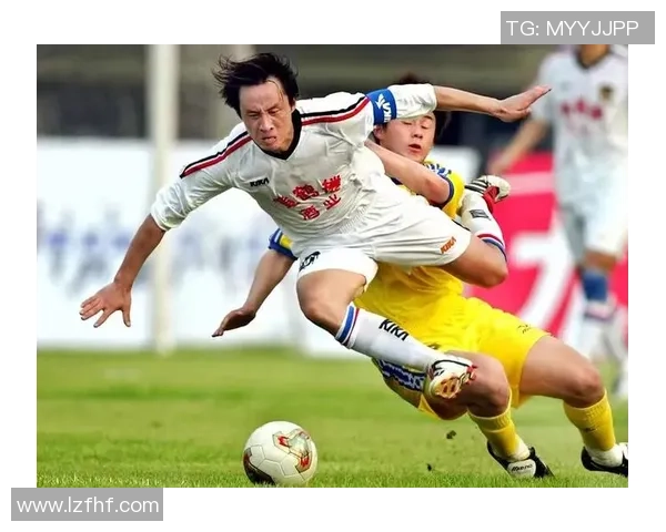 退役足球明星的传奇人生与未来发展之路探讨 退役足球明星的传奇人生与未来发展之路探讨